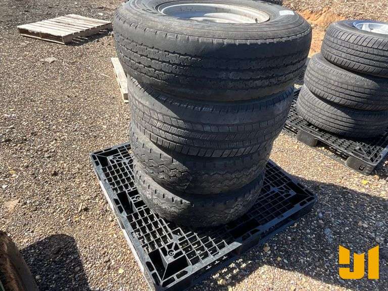 QTY (2) MICHELIN LT 235/85 R16 AND QTY (2) LT265/75R16 - Jeff Martin ...