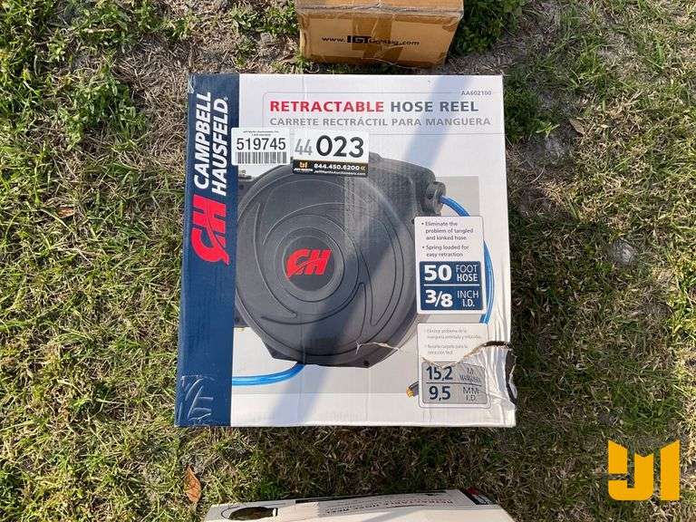 CAMPBELL HAUSFELD 3/8" X 50 AUTO AIR HOSE REEL