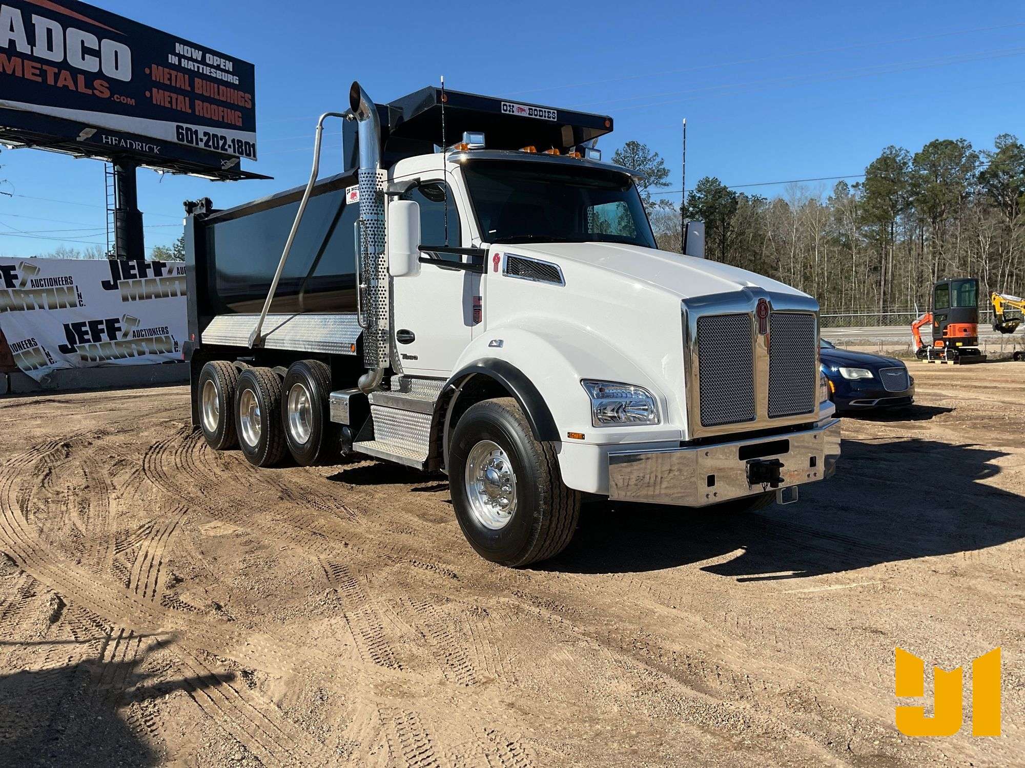 2025 KENWORTH T880 TRI-AXLE DUMP TRUCK VIN