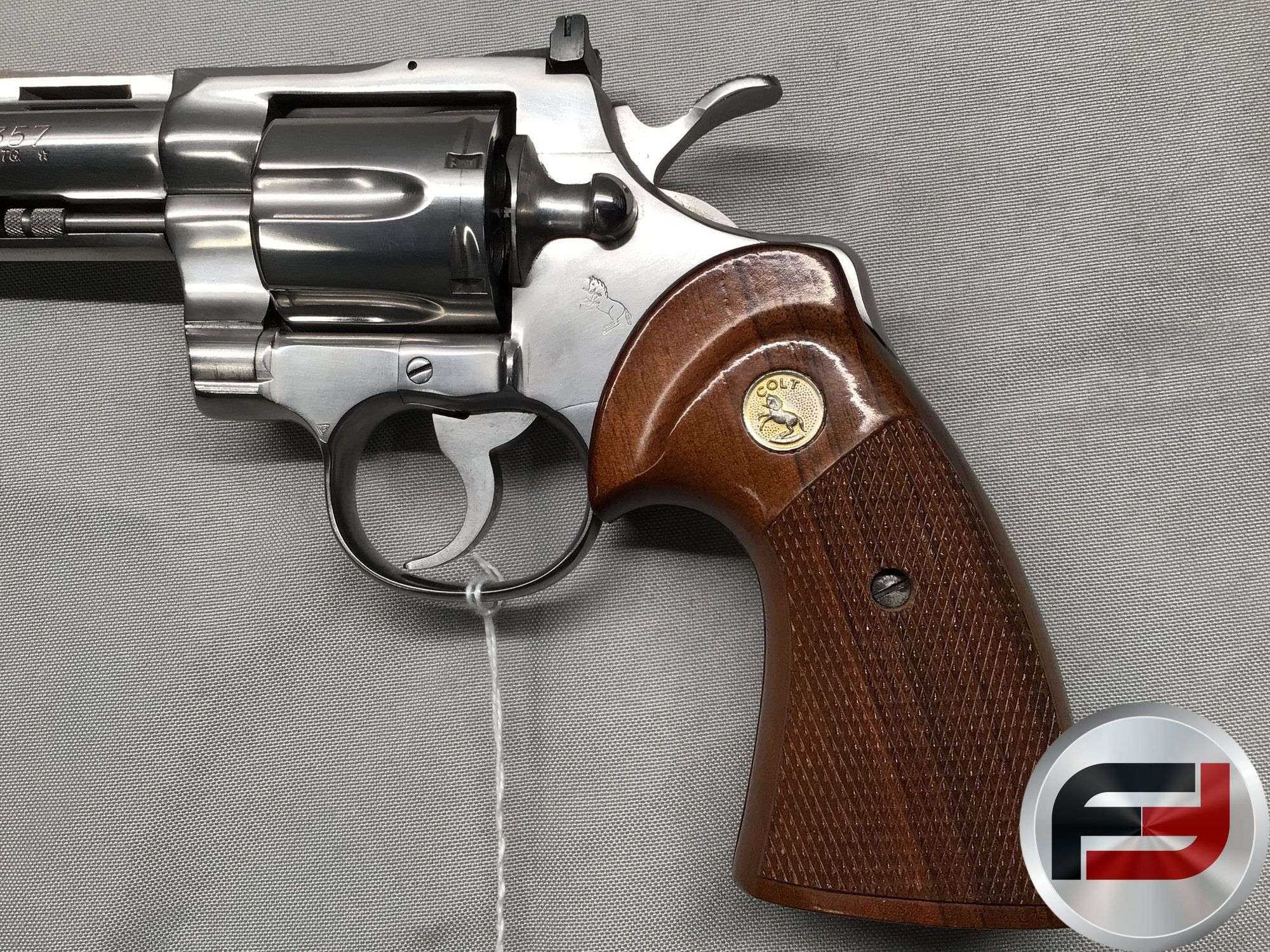 1983 COLT PYTHON - Freije & Freije Auctioneers