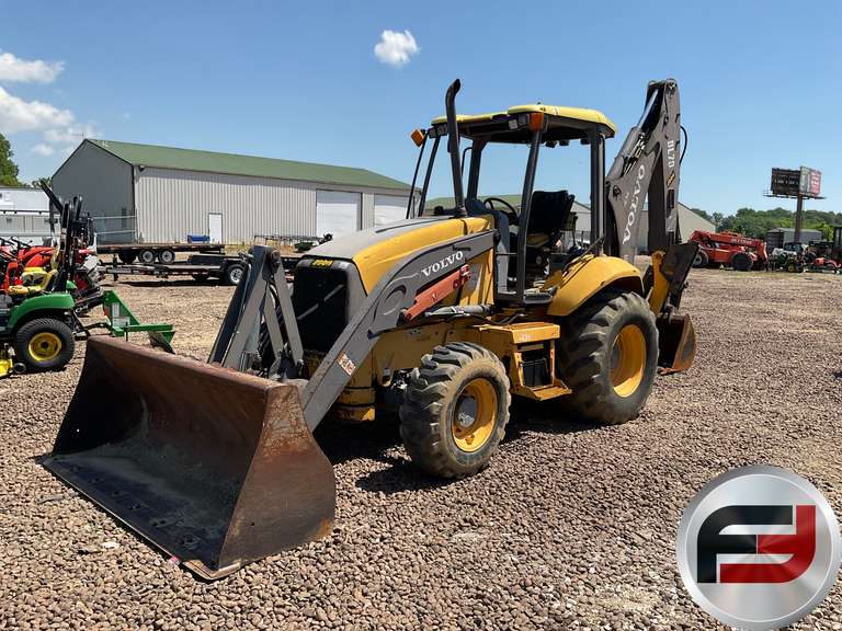 2005 VOLVO BL70 4X4 LOADER BACKHOE SN: BL70D10670