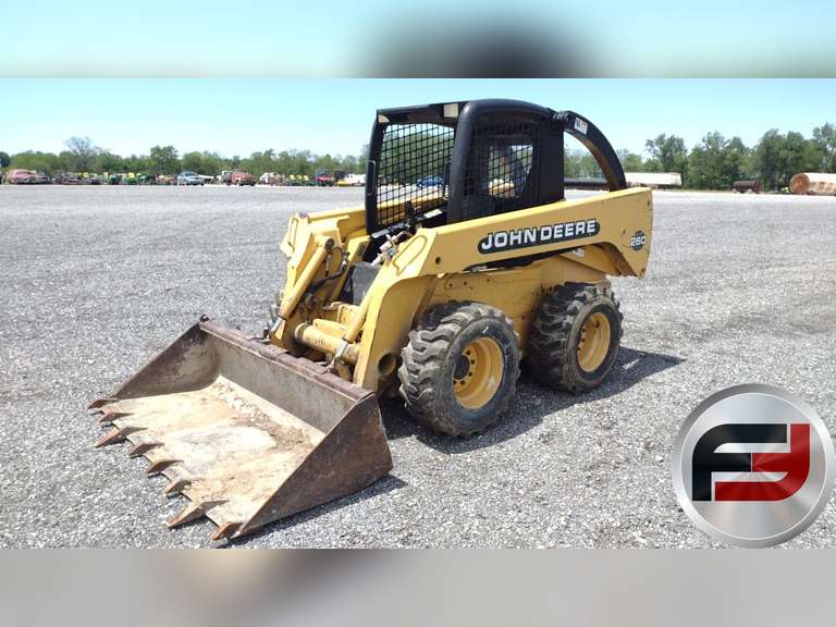 DEERE 260 SKID STEER SN: KV0260A260870 CAB