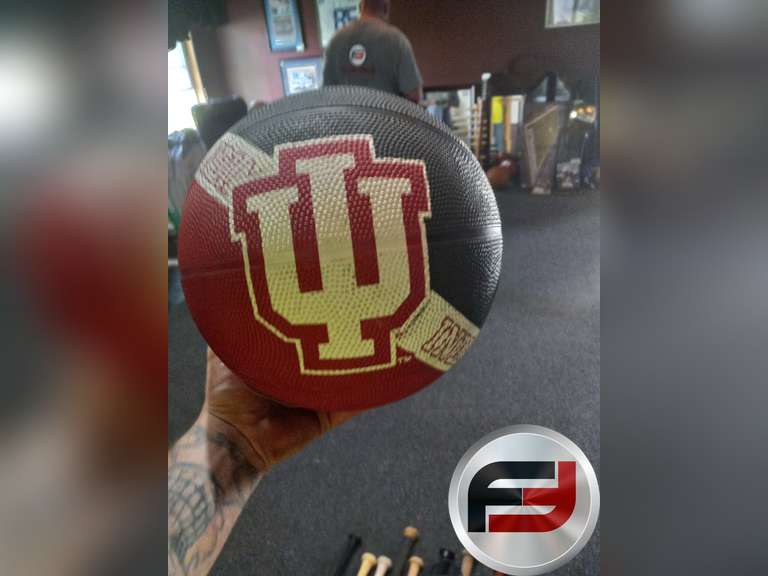 INDIANA HOOSIERS BASKETBALL