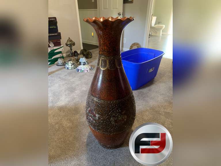 37 INCH TALL DECORATIVE VASE