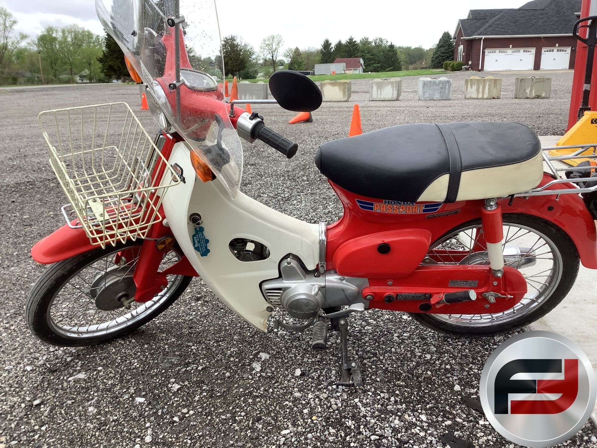 1982 HONDA PASSPORT DELUXE MOTORCYCLE VIN: JH2DA0108BS107373
