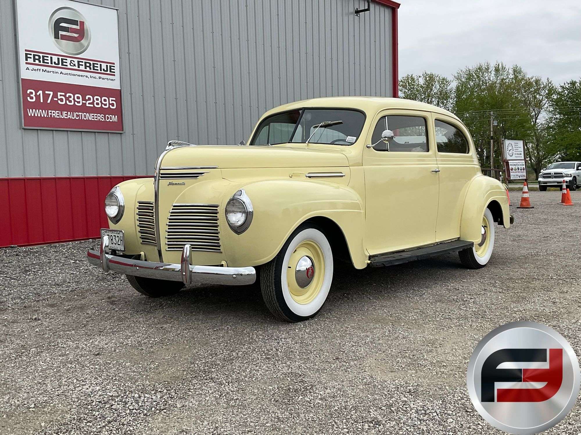 1940 PLYMOUTH P9 ROADKING VIN: 1417637 2 DOOR SEDAN - Freije