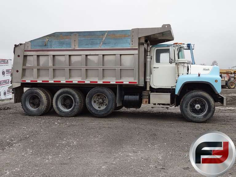 1980 MACK DM68 TRI-AXLE DUMP TRUCK VIN: DM686S6299 - Freije