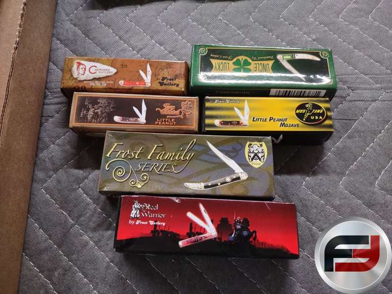 FLAT OF KNIVES, 13 FOLDING KNIVES, 1 FIXED BLADE AND