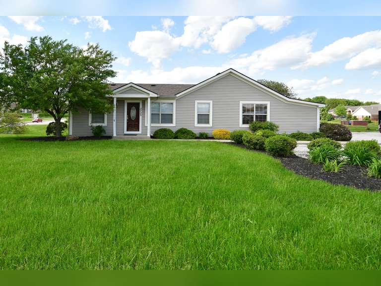 ONSITE REAL ESTATE AUCTION COMMERCIAL PROPERTY 3735 CLARKS CREEK ROAD, PLAINFIELD, INDIANA