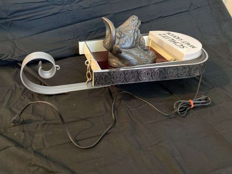 1972 Schlitz malt liquor lighted bull sign Legacy Auction Company