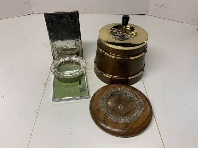 Vintage ashtrays Legacy Auction Company