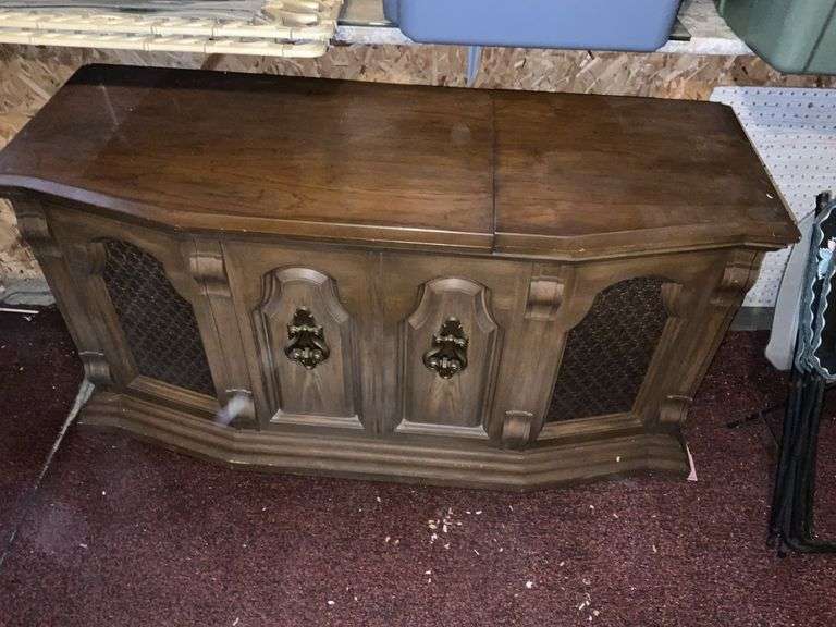 Zenith stereo console Legacy Auction Company
