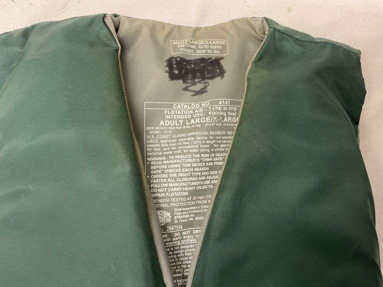 Stearns life jacket Legacy Auction Company