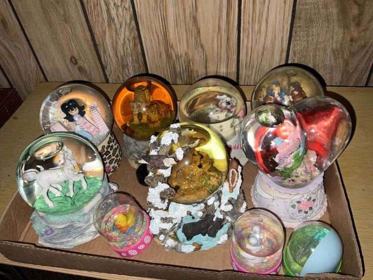 Water globes Legacy Auction Company