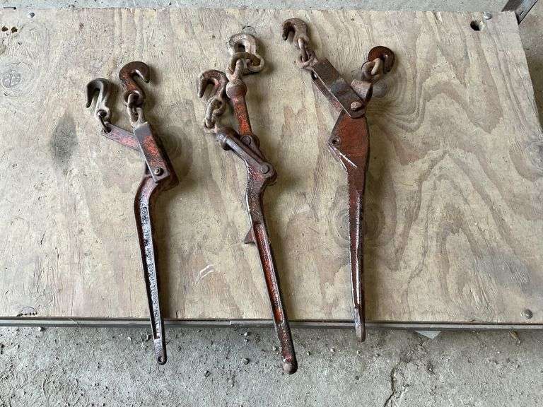 Chain binders Legacy Auction Company