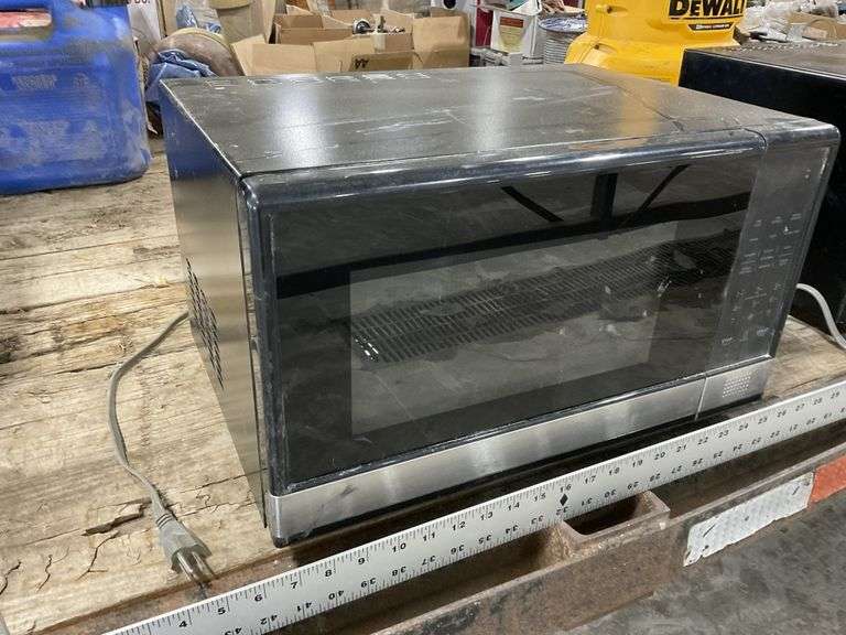 Criterion microwave Legacy Auction Company