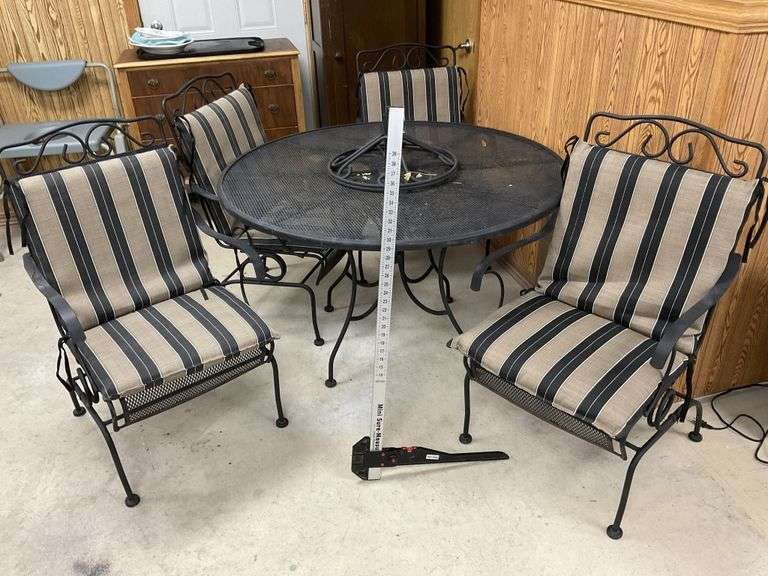 Patio table and chairs Legacy Auction Company