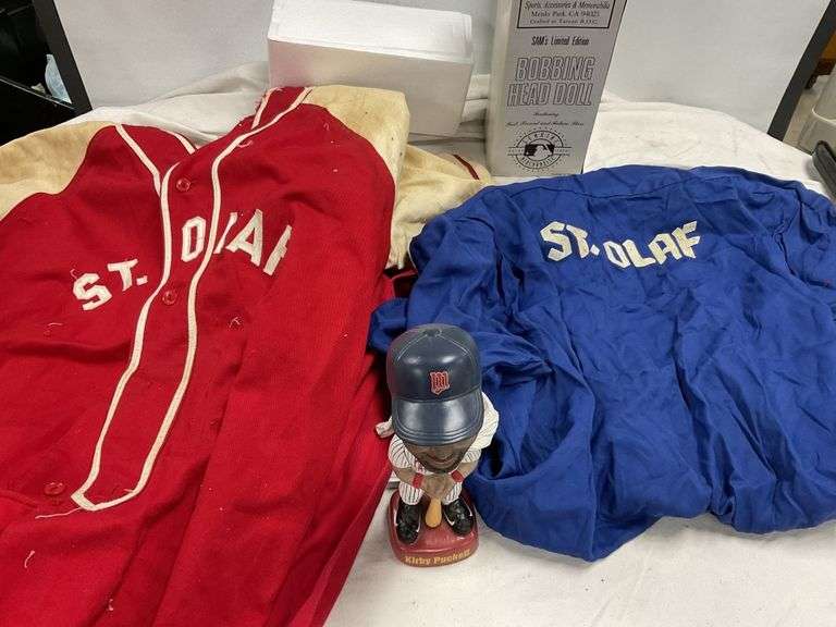 Antique St. Olaf ball uniform, Kirby Puckett Legacy Auction Company