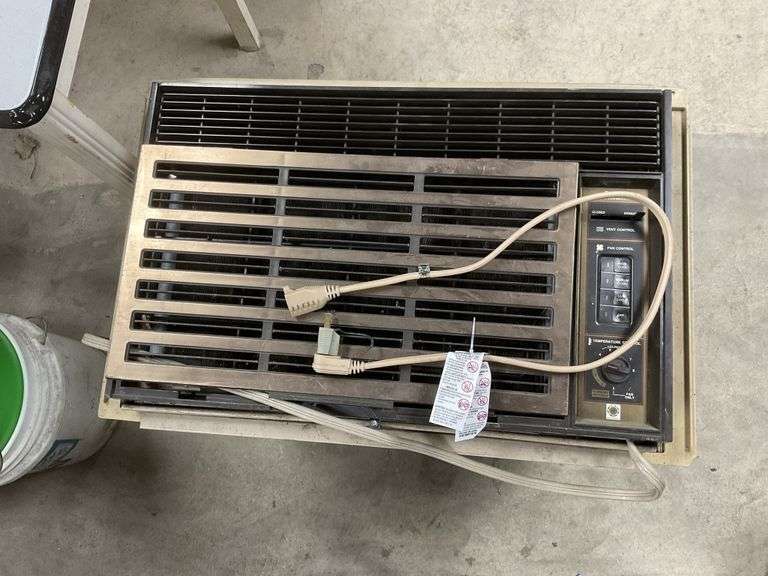 Amana window air conditioner Legacy Auction Company