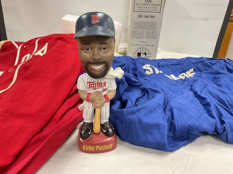 Antique St. Olaf ball uniform, Kirby Puckett Legacy Auction Company