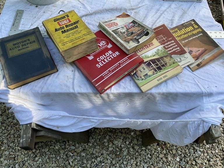 automotive-and-how-to-books-legacy-auction-company