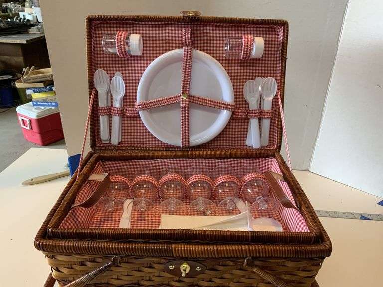 Picnic basket Legacy Auction Company