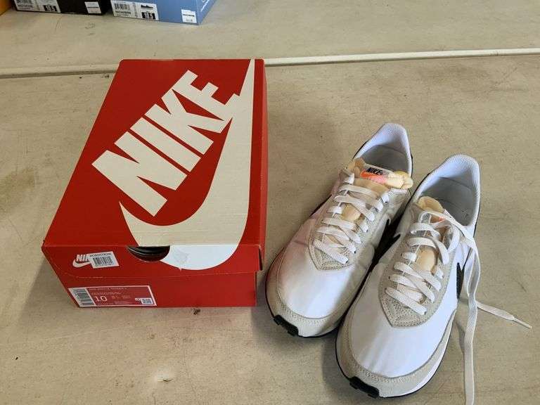 Nike men’s tennis shoes, size 10 NIB Legacy Auction Company