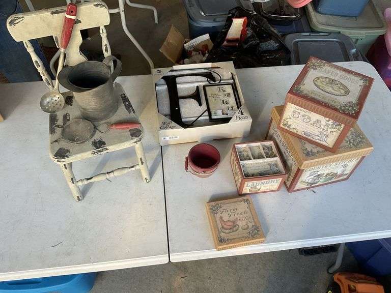 Wallhangings Decor etc. Legacy Auction Company