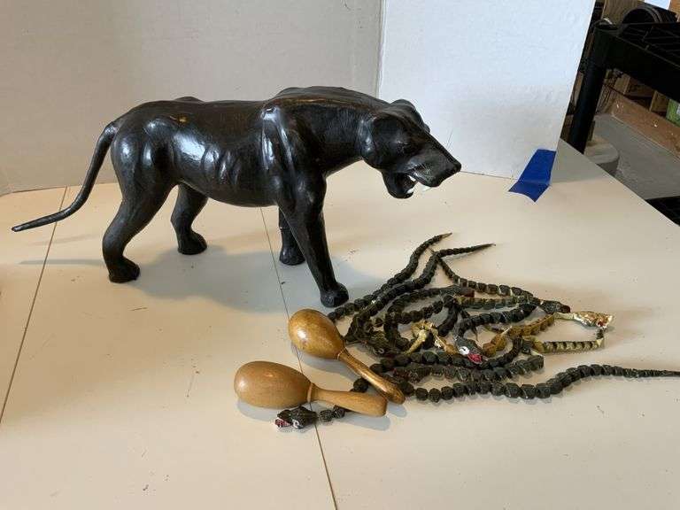 Wood snakes, tiger, etc Legacy Auction Company