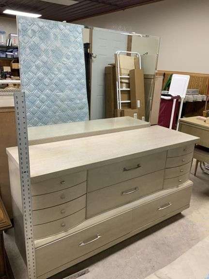 Dresser with mirror 60 x 20 x 32 legacy auction company