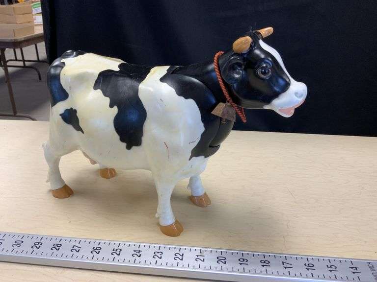 Mechanical cow Legacy Auction Company