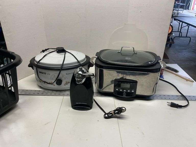 6 qt Nesco roaster oven, Wolfgang Puck roaster Legacy Auction Company