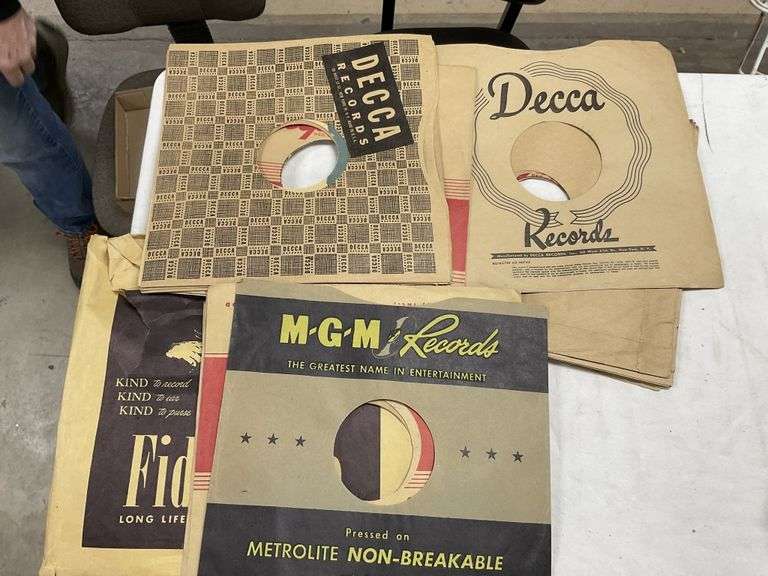 Paper record sleeves Legacy Auction Company