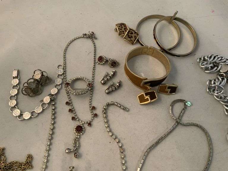 Vintage jewelry sets Legacy Auction Company