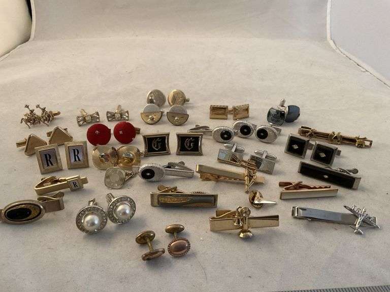 Vintage tie clips and cuff links Legacy Auction Company