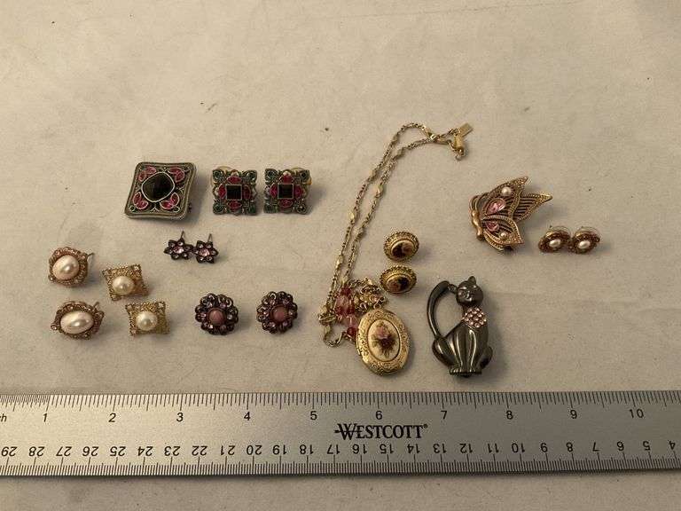 Jewelry sets, etc Legacy Auction Company