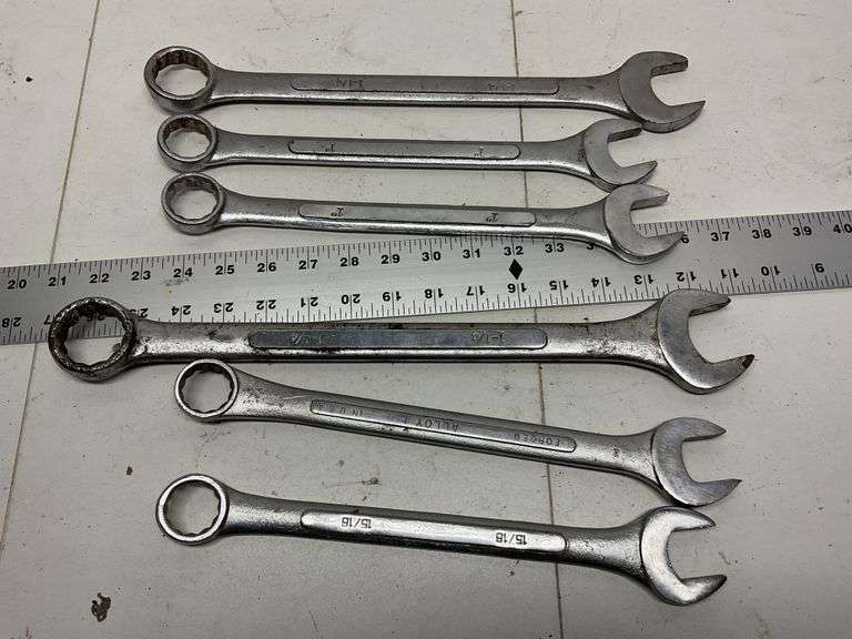 Combination wrenches Legacy Auction Company