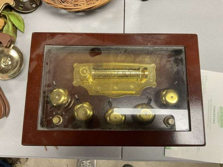 Concertina music box Legacy Auction Company