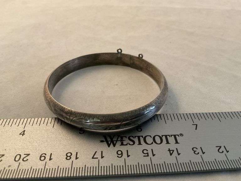 Sterling silver bracelet, safety chain is missing Legacy Auction Company