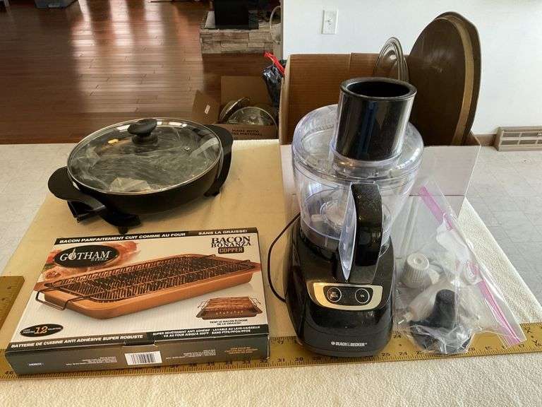 Bacon cooker, electric skillet, food chopper etc. Legacy Auction Company