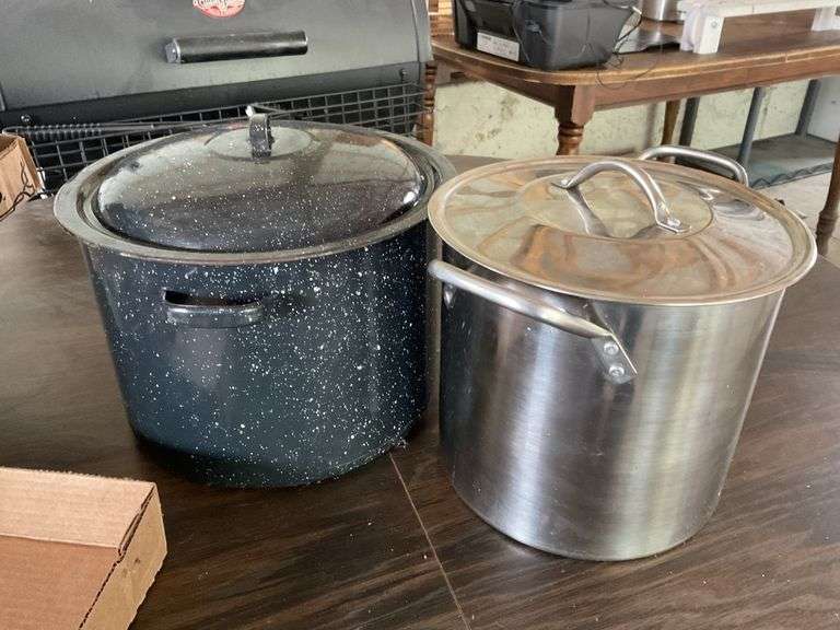 Stockpot and canning kettle Legacy Auction Company