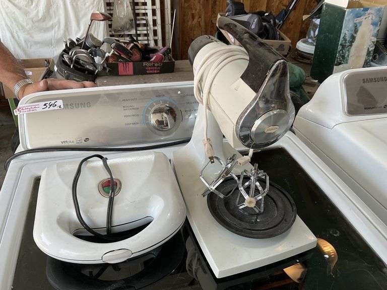 Sunbeam mixer, waffle maker Legacy Auction Company