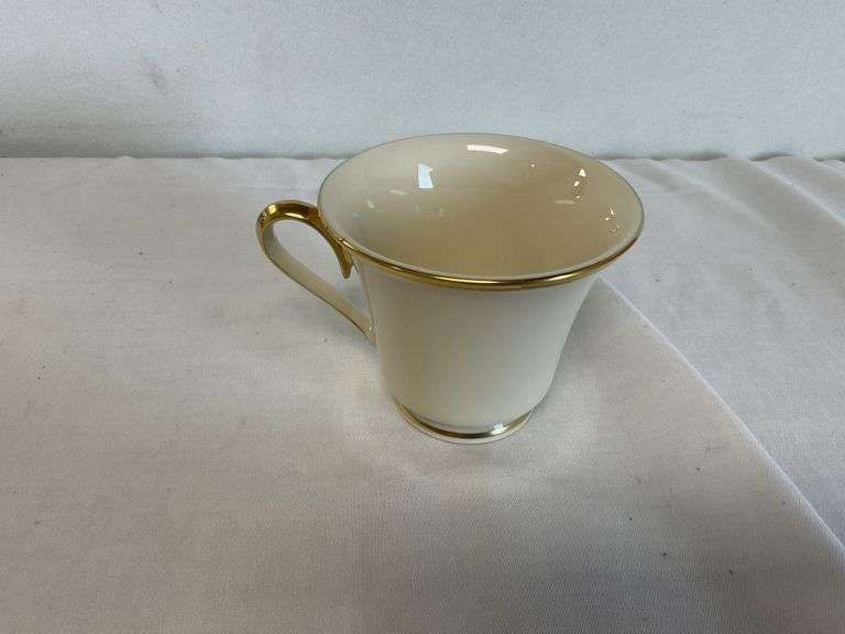 Lenox Eternal china 20 piece set Legacy Auction Company