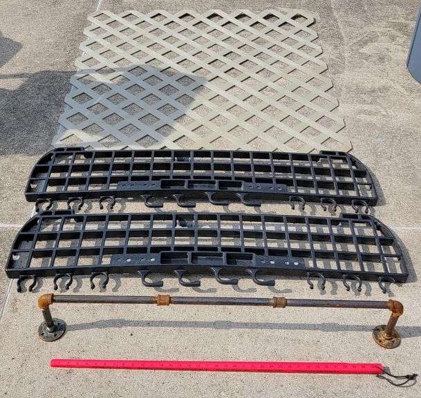 Lattice, Gas Pipe Towel Bar / Railing & - Legacy Auction Company