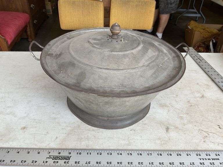 Vintage bread pan Legacy Auction Company