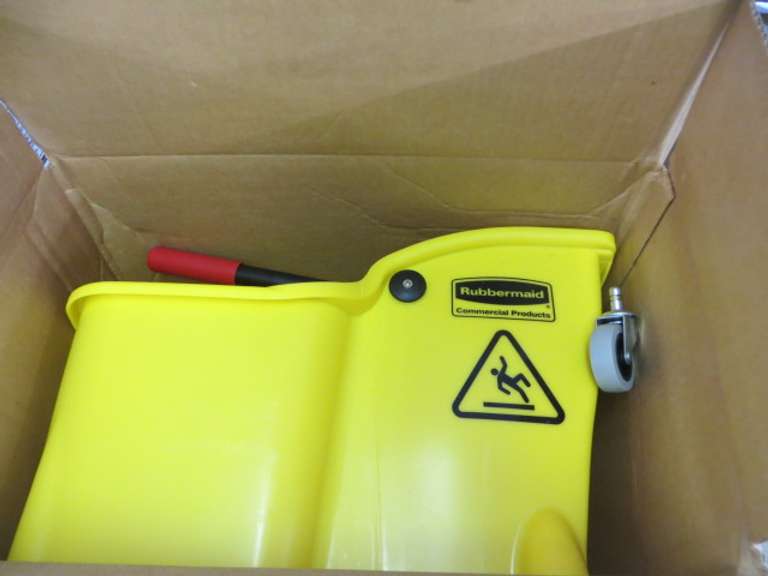 RUBBERMAID MOP BUCKET Lambrecht Auction, Inc.
