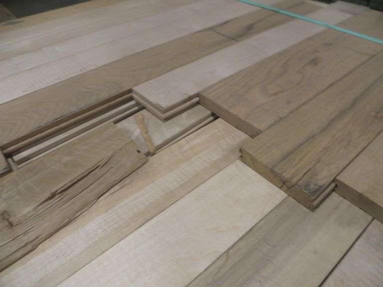 MIXED Unfinished Hardwood Flooring Lambrecht Auction, Inc.