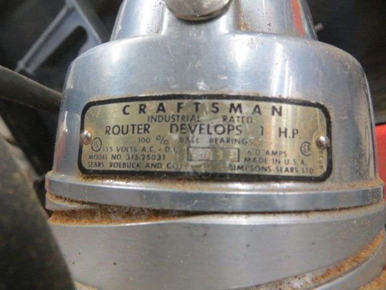 Craftsman 1HP Router with Case and a Few Bits Lambrecht Auction, Inc.
