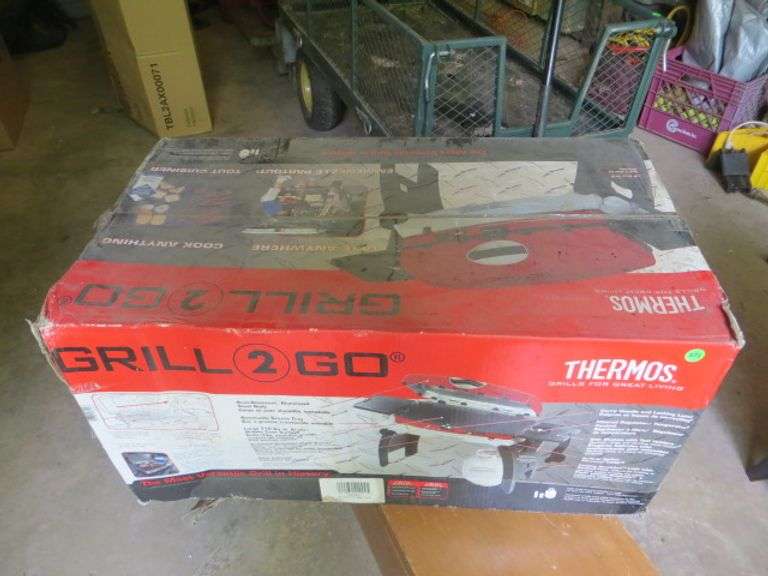 Thermos Grill2Go Portable Grill NIB Lambrecht Auction, Inc.