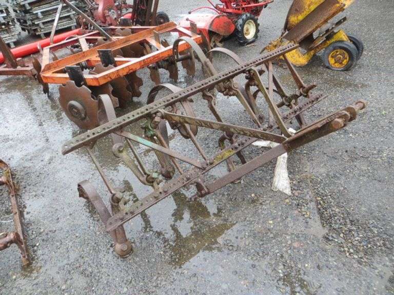 3 Point Hitch Cultivators Lambrecht Auction, Inc.